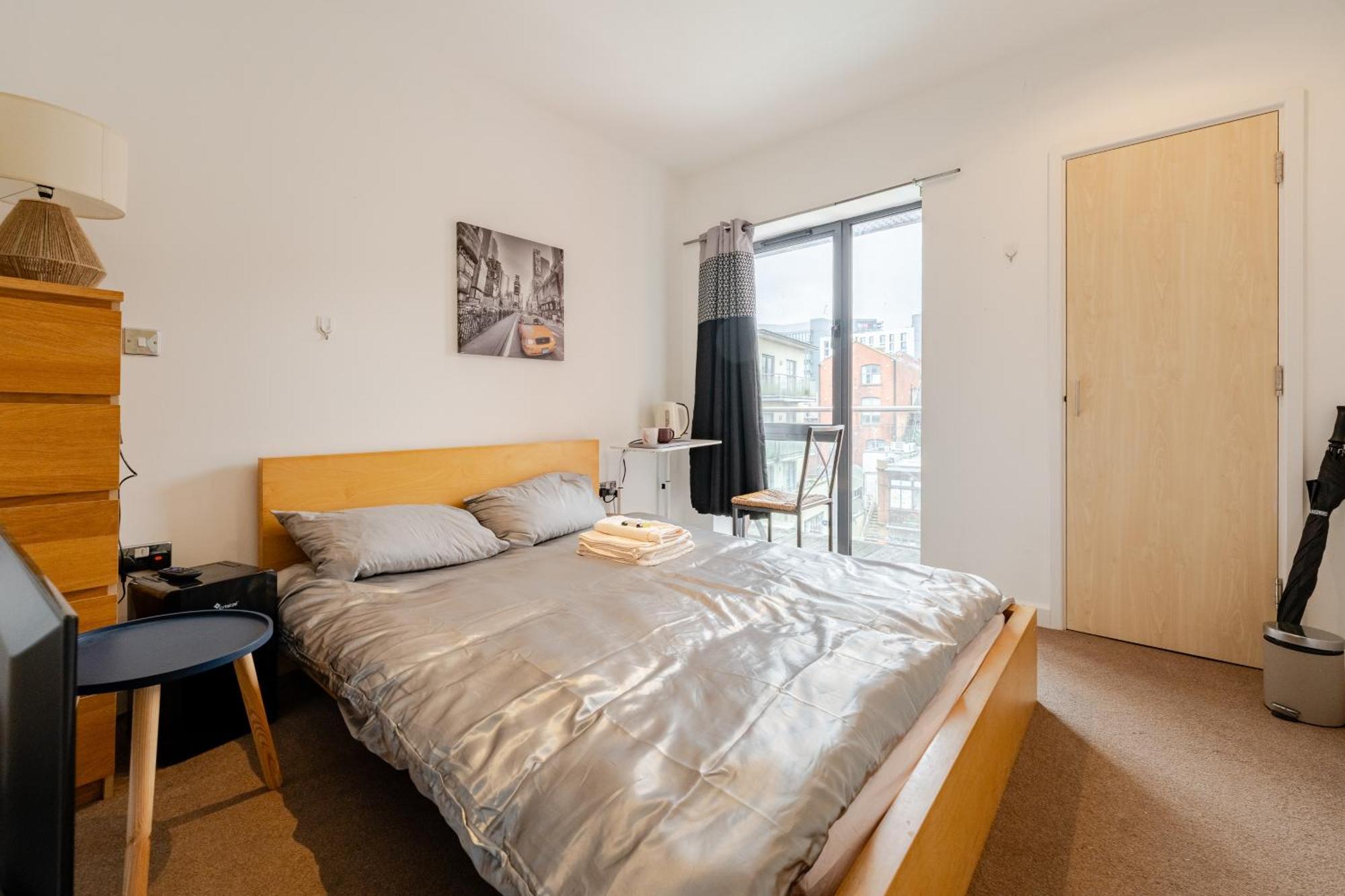 Room In Cardiff City Center - Swiftstay Luaran gambar
